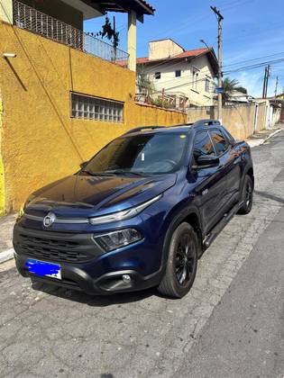 FIAT TORO 2.0 16V TURBO DIESEL ULTRA 4WD AT9 FIAT TORO 2.0 16V TURBO DIESEL ULTRA 4WD AT9